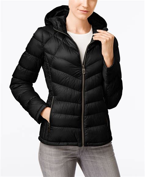 michael michael kors packable water resistant chevron body puffer coat|Michael Kors navy puffer coat.